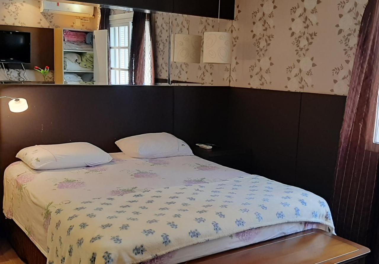 Residencial Vicenza Apartment กรามาโด ภายนอก รูปภาพ